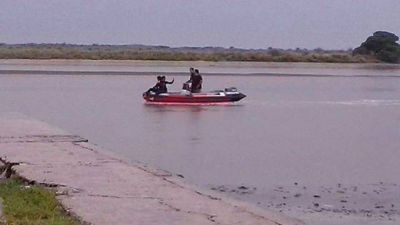 Intensa b�squeda de marplatense que cay� en la laguna de Mar Chiquita
