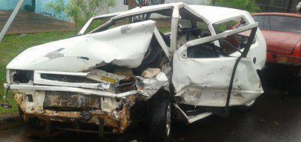 Violento choque entre dos autos dej un joven de 24 aos fallecido en Posadas