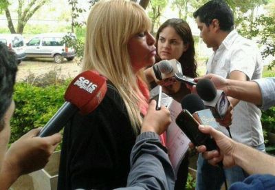 Docentes pedir�n aumento de entre el 28 y el 30 por ciento para 2015