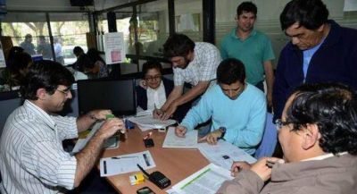 Remiseros: desde enero se les exigir� el monotributo