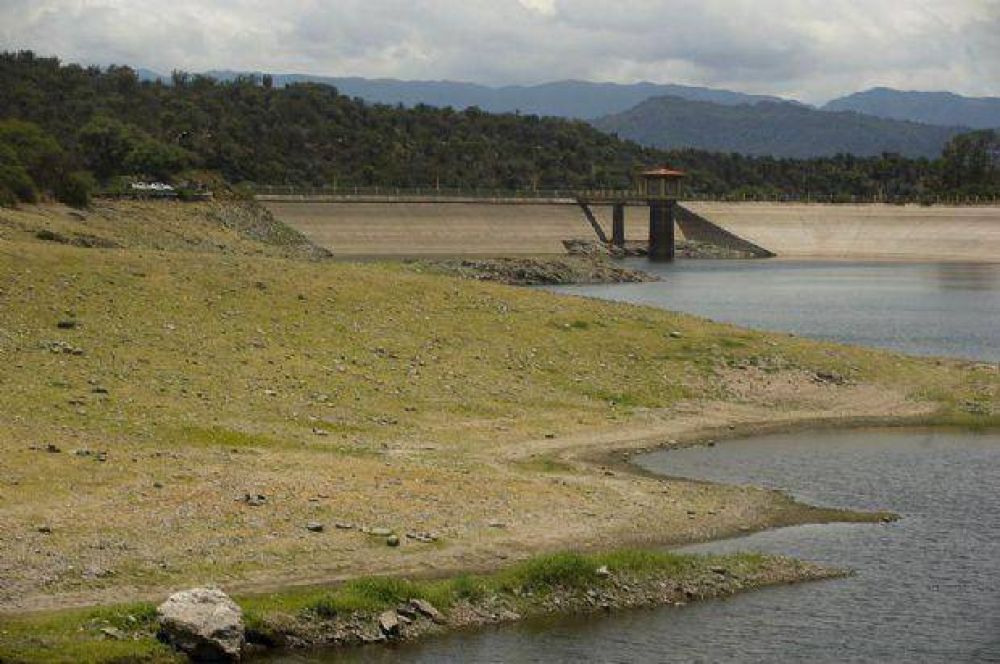 Preocupante nivel de las reservas del Dique El Jumeal