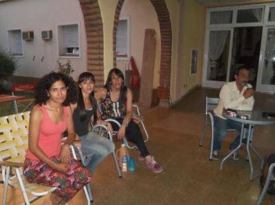 Contenci�n psicol�gica para las familias de las v�ctimas de suicidios