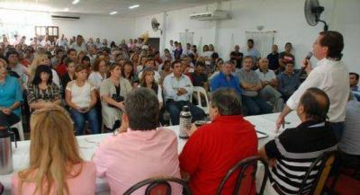 El rozismo comienza a buscar un norte en un mar de incertidumbre