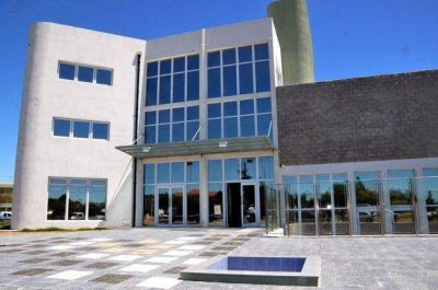 Inauguran el centro cultural Medasur