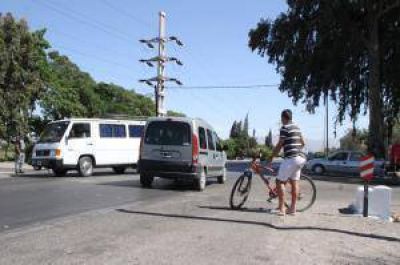 En febrero abren las ofertas por la autopista a Albard�n