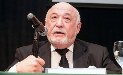 Grabivker y la Asociaci�n Internacional de Abogados y Juristas Jud�os, un centro de debate sobre Derechos Humanos y discriminaci�n