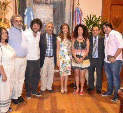 Nietos de don Andr�s Chazarreta estuvieron con la gobernadora