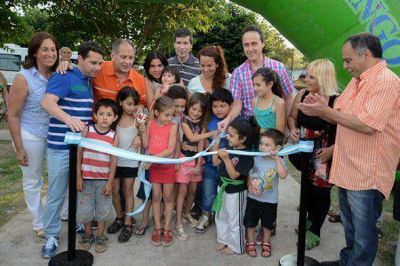 Alberto Descalzo inaugur� un nuevo complejo deportivo para San Alberto