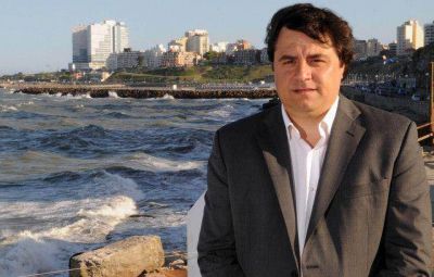 Iriart manifest� su satisfacci�n por la finalizaci�n del Dragado del puerto