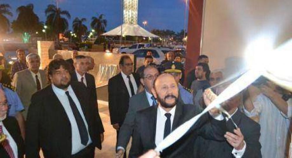 Insfr�n inaugur� moderno casino-hotel del Circulo de Oficiales de la Polic�a Provincial
