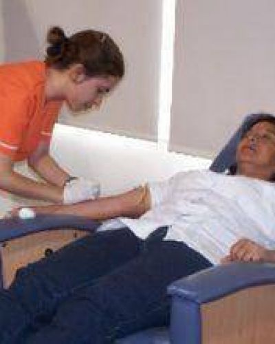 Resaltan avance del Centro Provincial de Hemoterapia