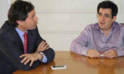 An�bal Pittelli y el Ministro sciolista Arl�a se cruzaron fuerte v�a twitter