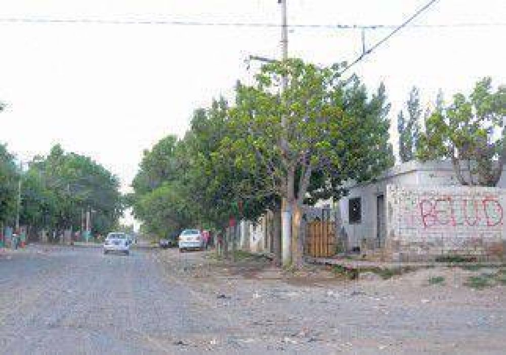 Vecinos a los tiros en Confluencia 