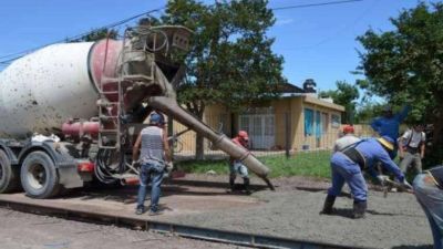 Alba�iles denunciar�n ante el Inadi al intendente de Rold�n