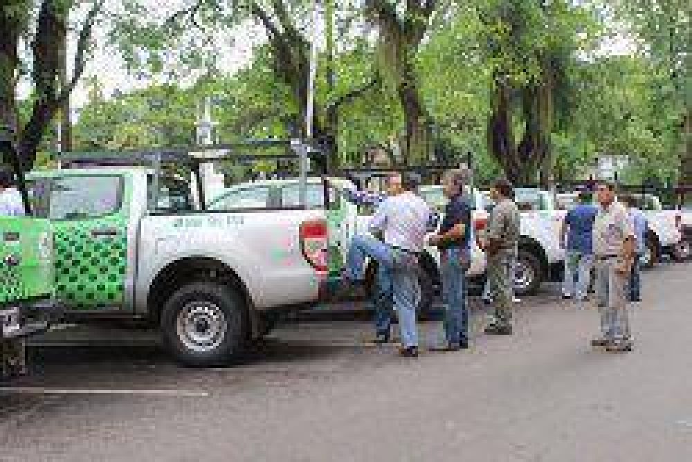La Provincia entreg� 8 camionetas a la DPEC y complet� 80 en tres meses
