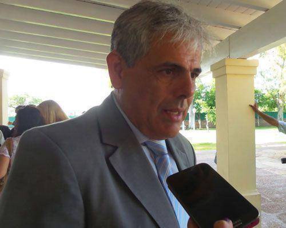 Sa�l: Beder Herrera decidir� c�mo ocupar el segundo lugar