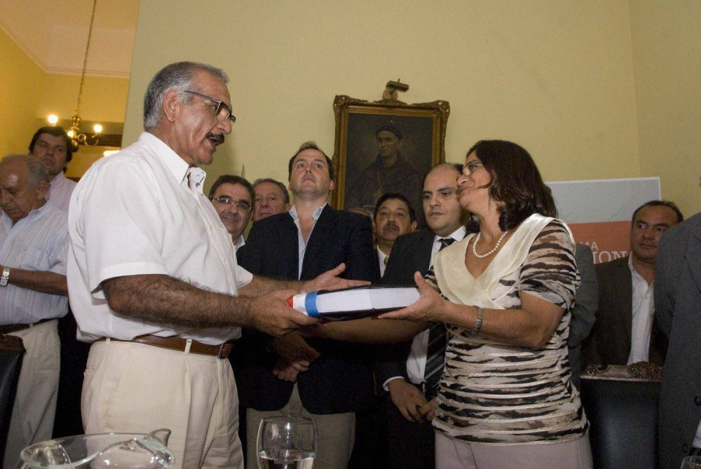 La Comisi�n Consultiva entreg� informe a la Gobernadora