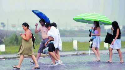 Fuerte ca�da de granizo en sectores de la ciudad