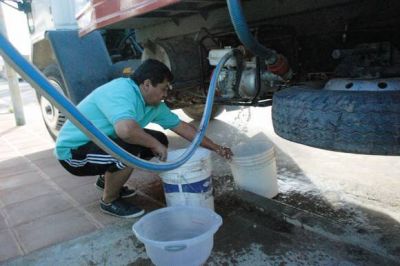 Una nueva rotura impidi� el restablecimiento de la distribuci�n de agua ayer a la madrugada