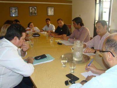 El titular de Aguas fue al Concejo: un encuentro donde hubo fuertes cruces