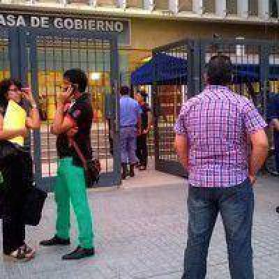 Bacileff Ivanoff prohibi� que Jos� Niz ingrese a la Casa de Gobierno