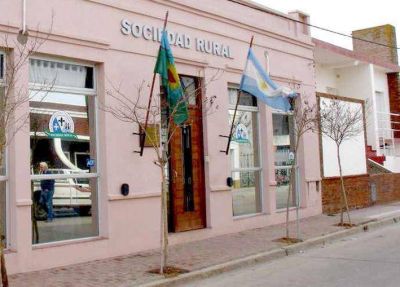 VARIOS ZARATE�OS FUERON PREMIADOS POR LA SOCIEDAD RURAL
