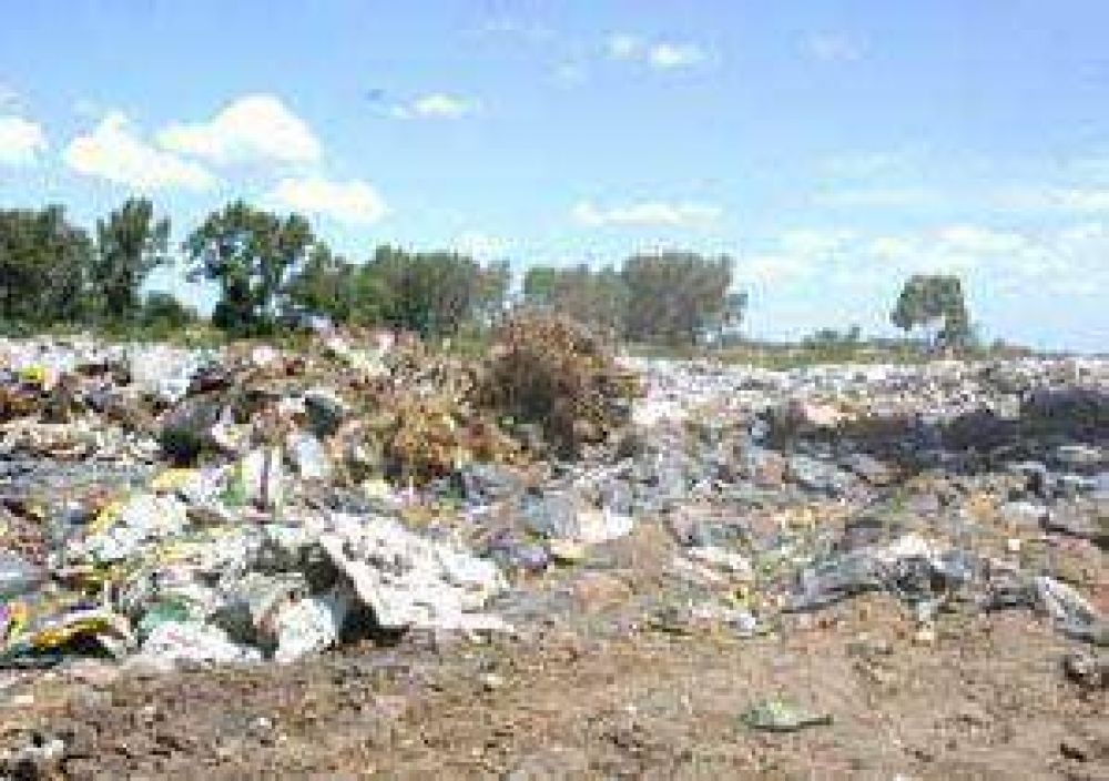Relleno Sanitario: Bazzani orden� a GIRS SA y al municipio brindar respuestas