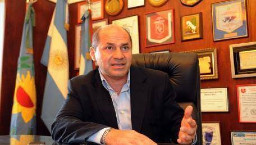 Ensenada dio 40% de aumento a los empleados municipales