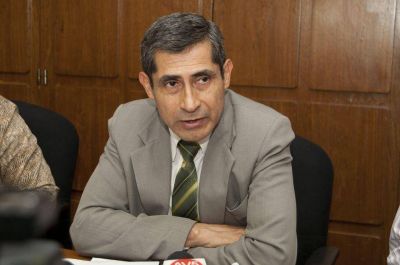 El gobierno busca sortear la falta de presupuesto para cumplir obligaciones