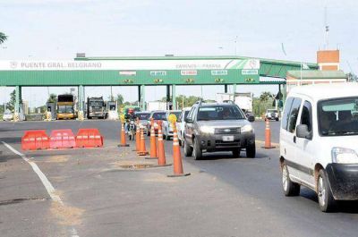 Bajan las naftas pero el peaje en el Puente Belgrano aumentar� un 33%