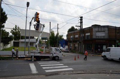 El Municipio de Tigre instal� nuevos sem�foros LED en Rinc�n de Milberg
