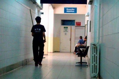 Cinco j�venes, en coma et�lico, internados en la provincia