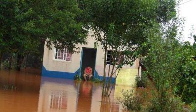 Varias localidades misioneras bajo agua por desborde de arroyos