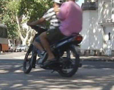 Demoran a motochorros