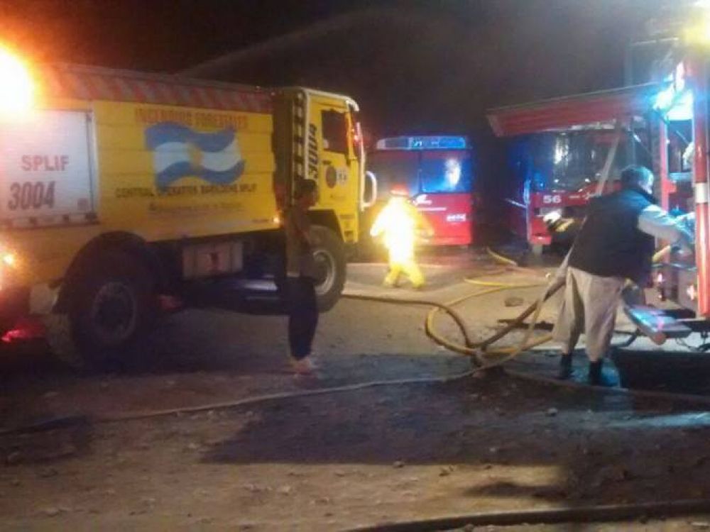 Luego de la incautaci�n, incendio de unidades de la 3 de Mayo