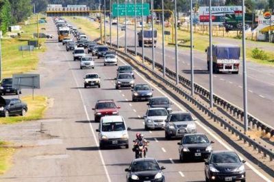M�s de 2.000 veh�culos circulan por hora por la ruta 2 hacia la costa