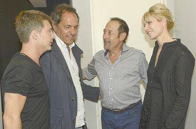 Scioli salud� a elencos que realizan temporada en las salas marplatenses