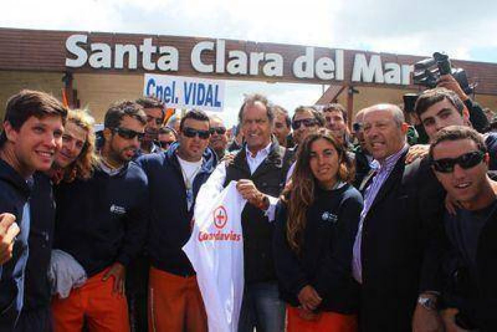 Scioli entreg� patrulleros y anunci� obras en Mar Chiquita
