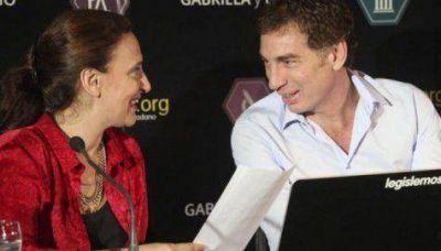 Contin�an las presiones contra Michetti