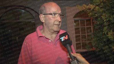 Le robaron en su local durante toda una semana    