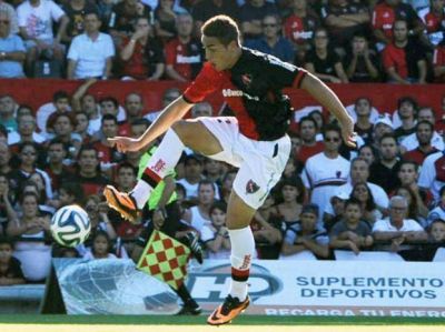 El juvenil de Newell's Ezequiel Ponce ser� transferido a la Roma en 5 millones de euros