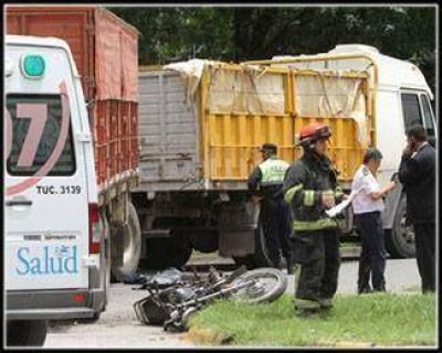 Muere un menor arrollado por un cami�n en Monteros 