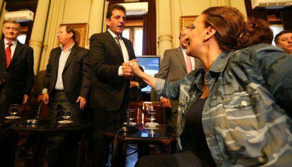 El massismo y un nuevo gui�o a Michetti: �Es muy valiosa�