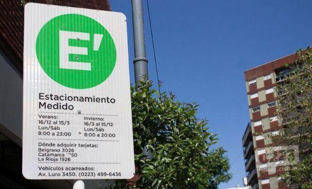 Estacionamiento medido: seguir� por 15 d�as la vieja tarifa