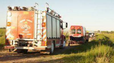 Un nene cay� a un arroyo y llamaron a los bomberos para rescatarlo