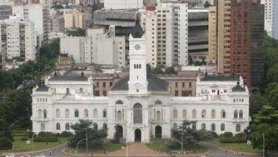 Bruera y La C�mpora mueven sus fichas en La Plata