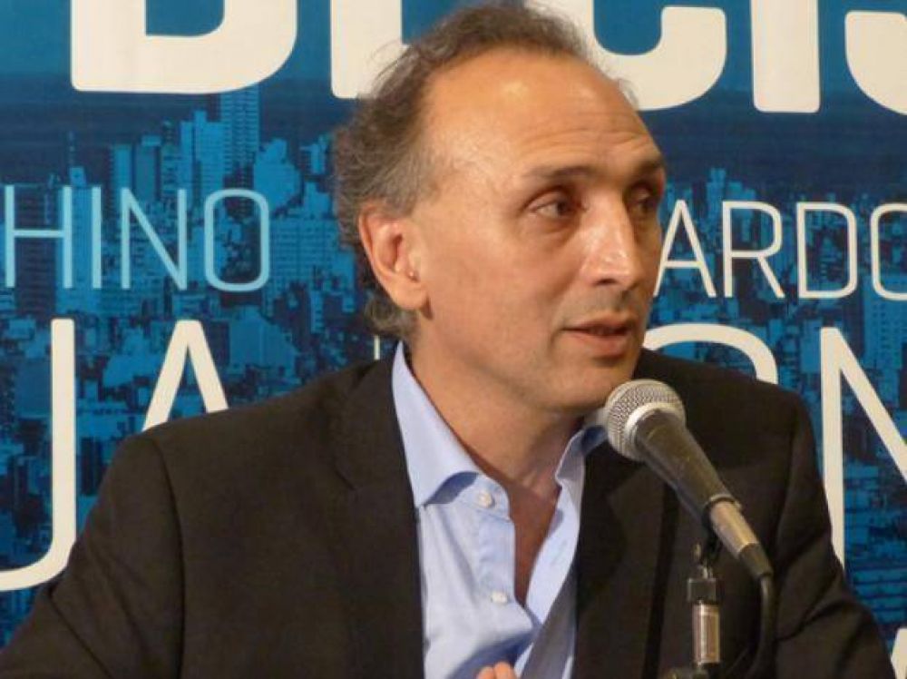 Fernando Ros�a sostuvo que �la ca�da del socialismo gobernante es evidente�