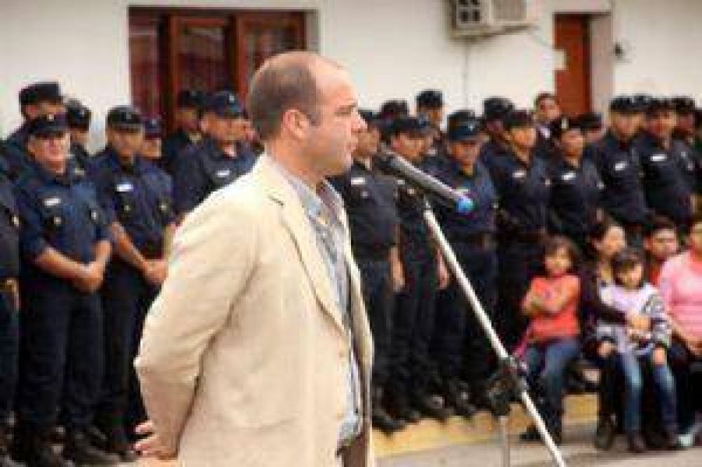 Salta: Alejandro Cornejo presidi el acto de ascenso de policas