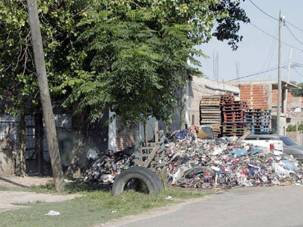 En Bernal Oeste piden limpieza