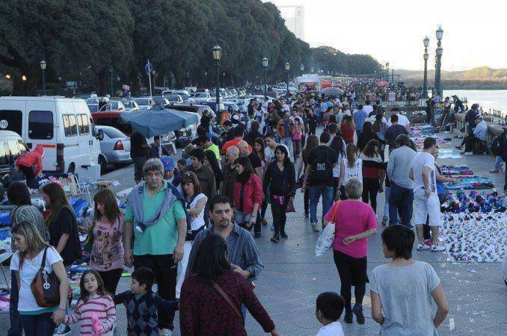 La mitad de los argentinos cree que este a�o le ir� mejor que en 2014